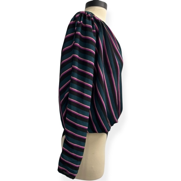 Astr Women’s Plunging V Neck Bodysuit Blue Pink Stripe Long Sleeve Top‎ Size Med - Picture 4 of 11